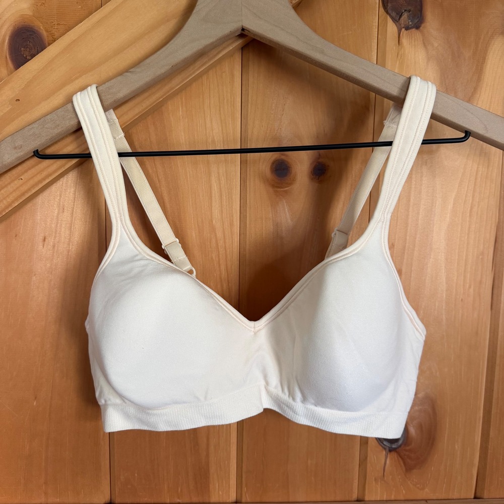 Bali Comfort Revolution Wireless Bra Womens 36C Cream Seamless‎ 3463/B540